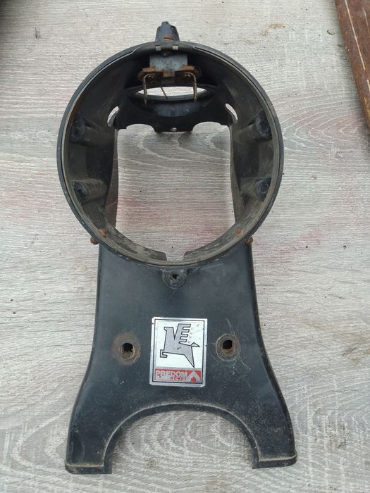 Komar lampa czasza obudowa plastik