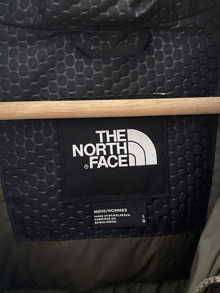 casaco The North Face praticamente novo