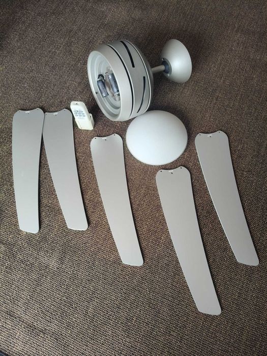 Candeeiro de teto com ventoinha INSPIRE