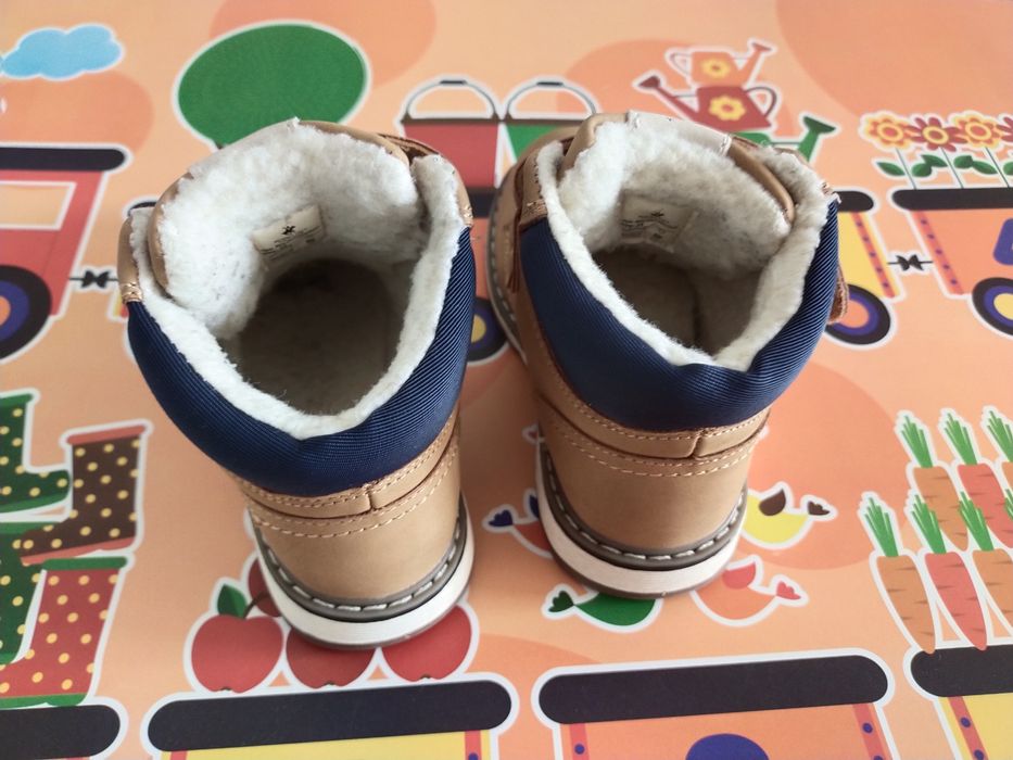 Buty dziecięce ocieplane CCC r.24