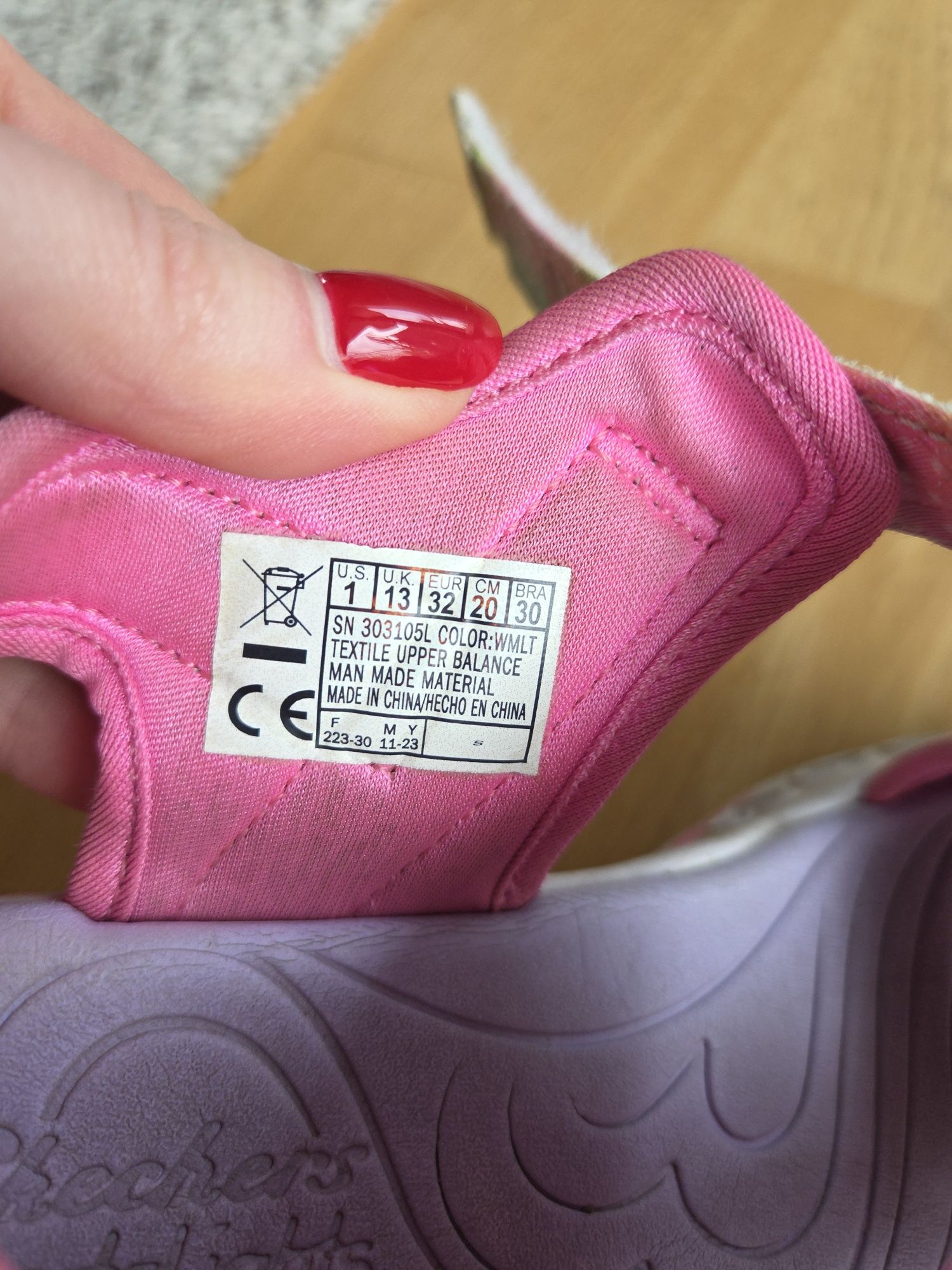 Sandały dziecięce Skechers r.32