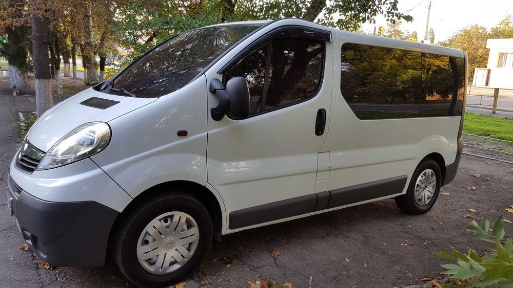 Продам опель Віваро 2.0