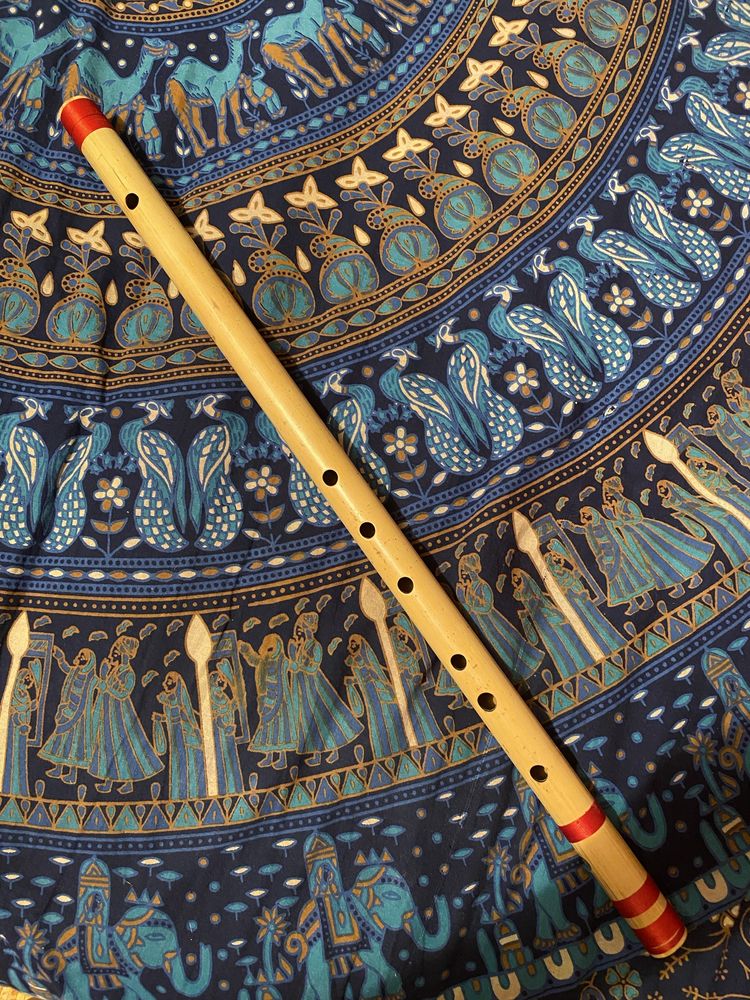 Flet bambusowy bansuri.