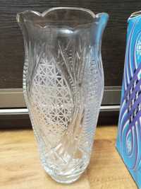 Продам хрустальную вазу Азовсталь