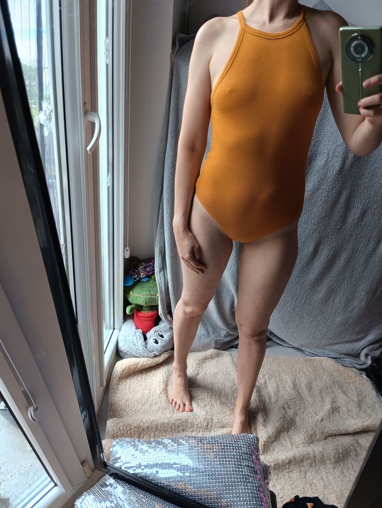 Body pomarańczowe prążkowane zara S 36