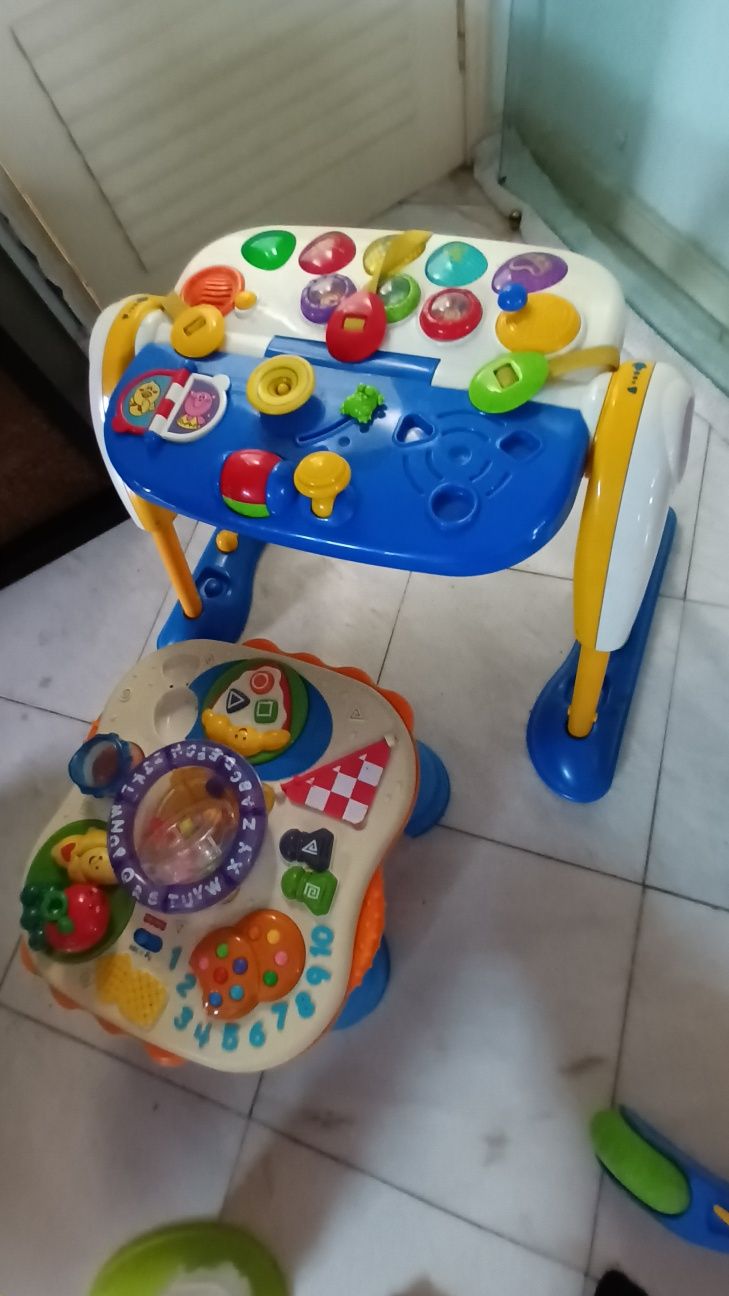 Mesas de atividades infantis