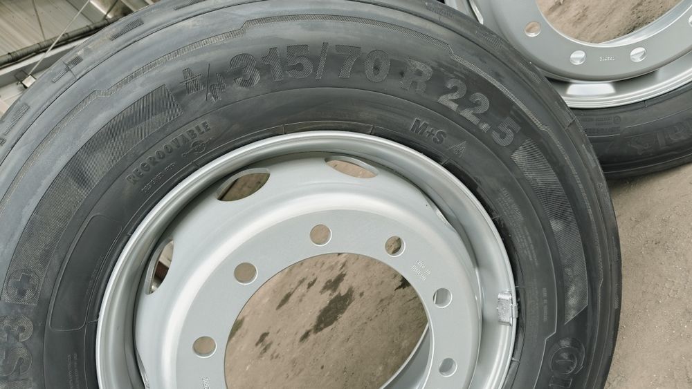 Koła ciężarowe przednie opony 315/70r22.5 NOWE