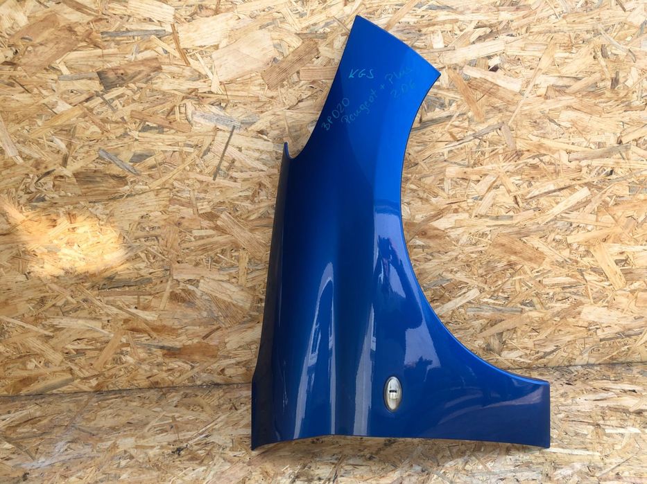 Peugeot 206 + PLUS KGS  Błotnik przedni prawy