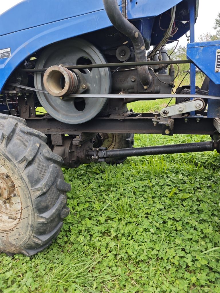 Повнопривідний мінітрактор 4×4 18кс