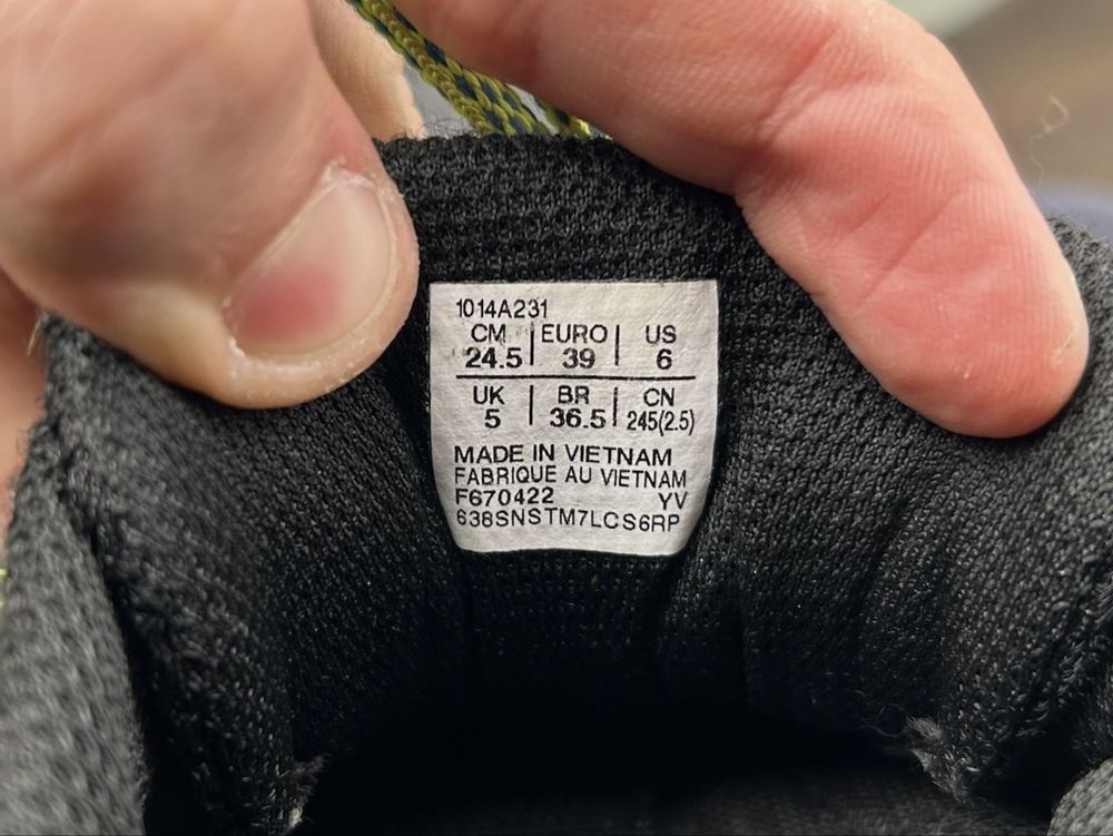 Оригінал! Кросівки Asics Gel Excite 9 39 розмір 02946