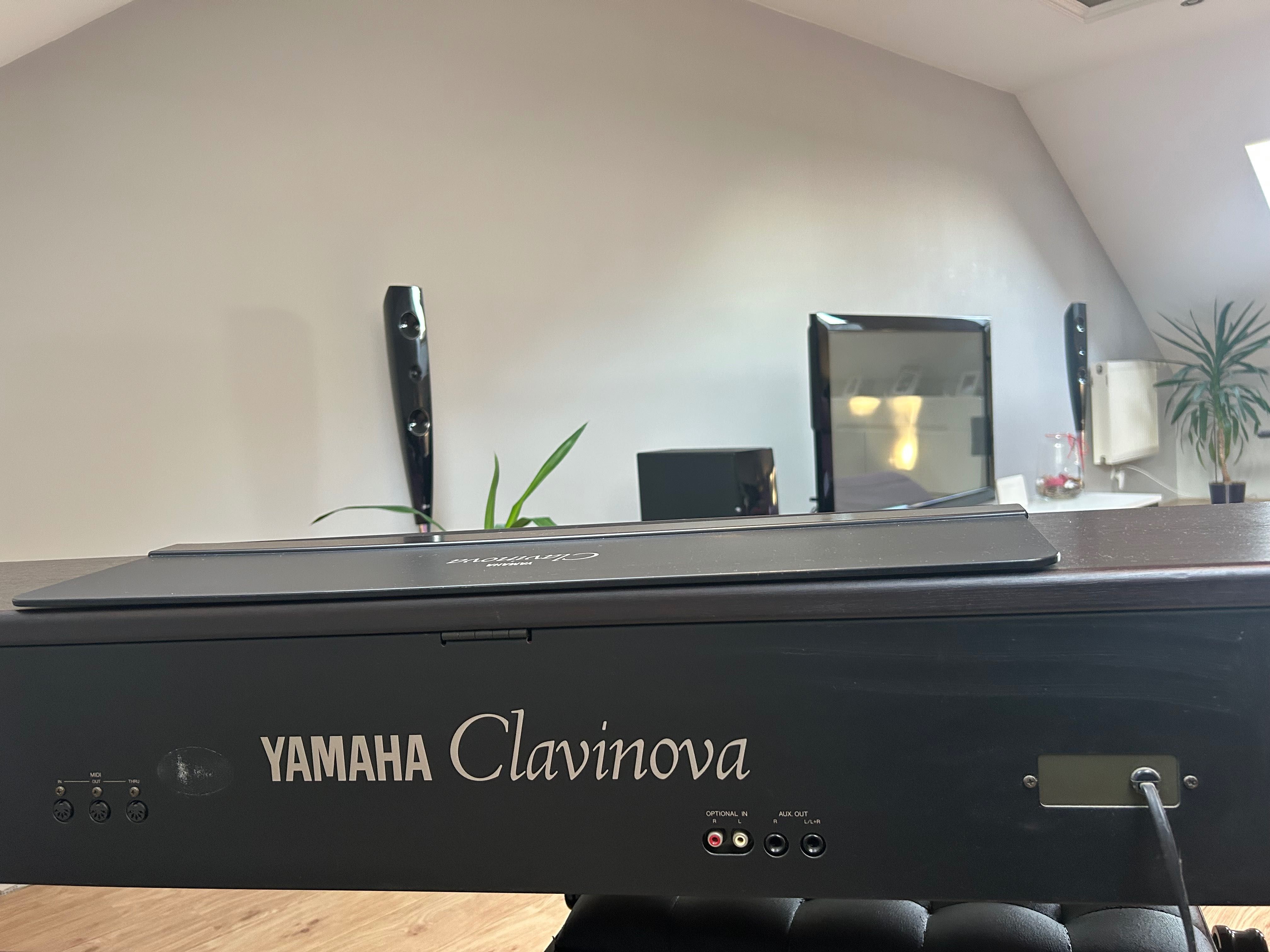 Yamaha clavinova clp 122s advanced wave memory z taboretem.