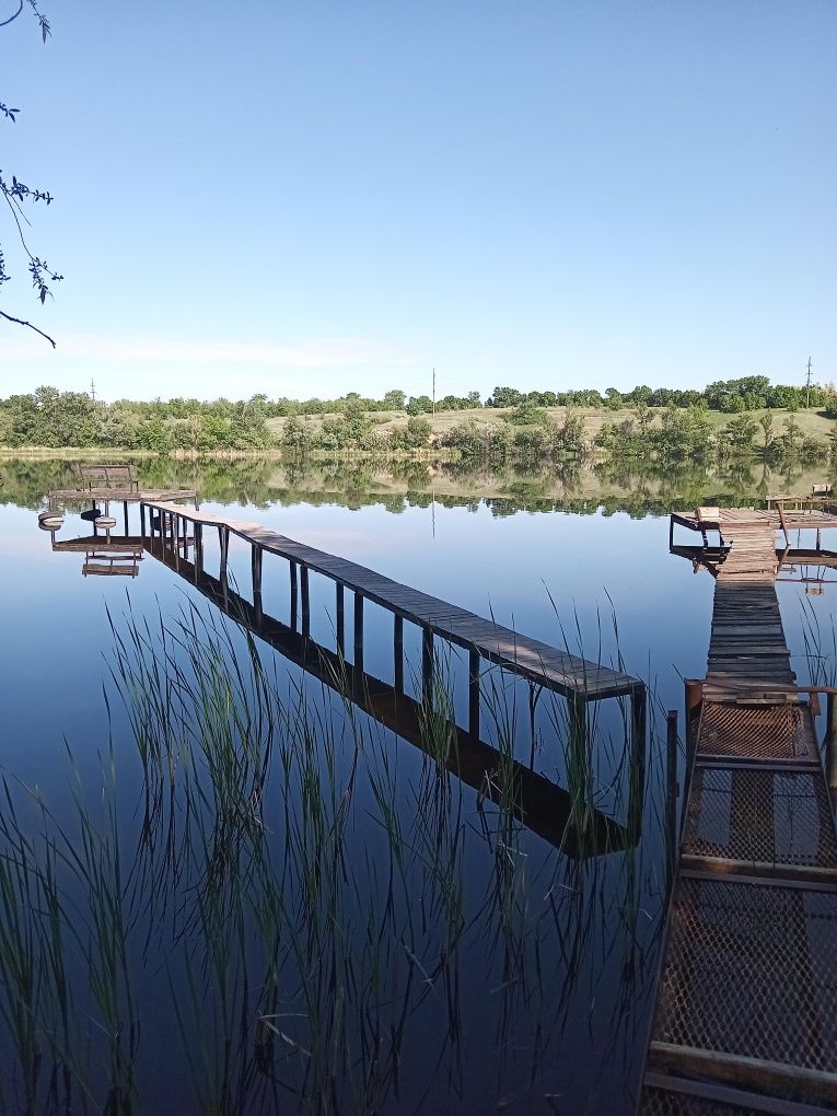Продается дача,возле води