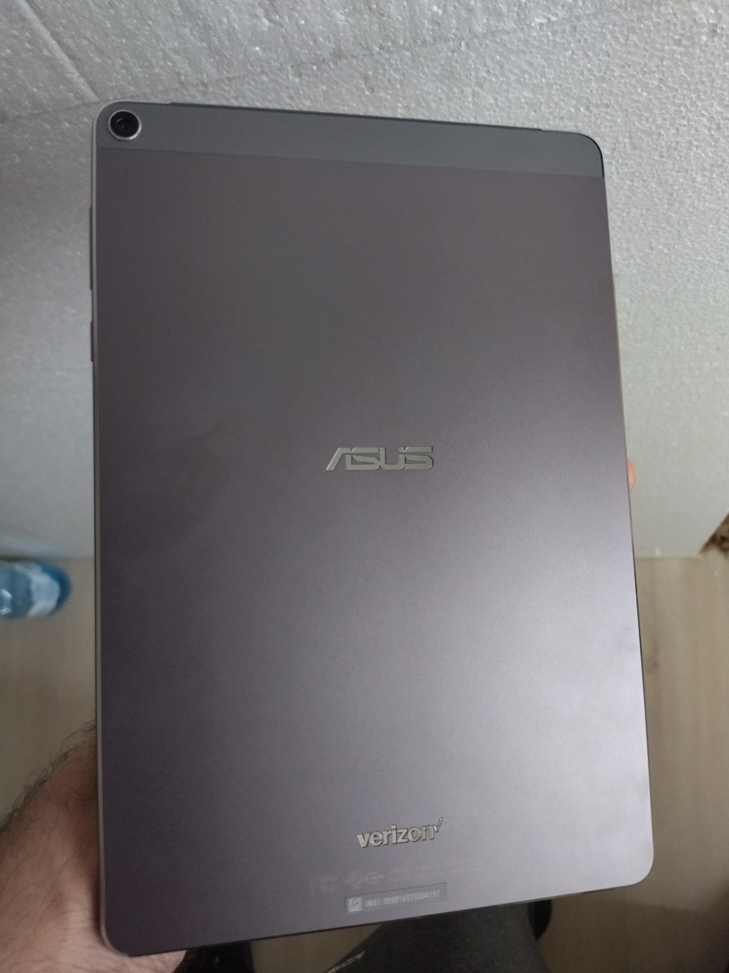 Продам планшет Asus 2/32 gb, ідеальний стан,