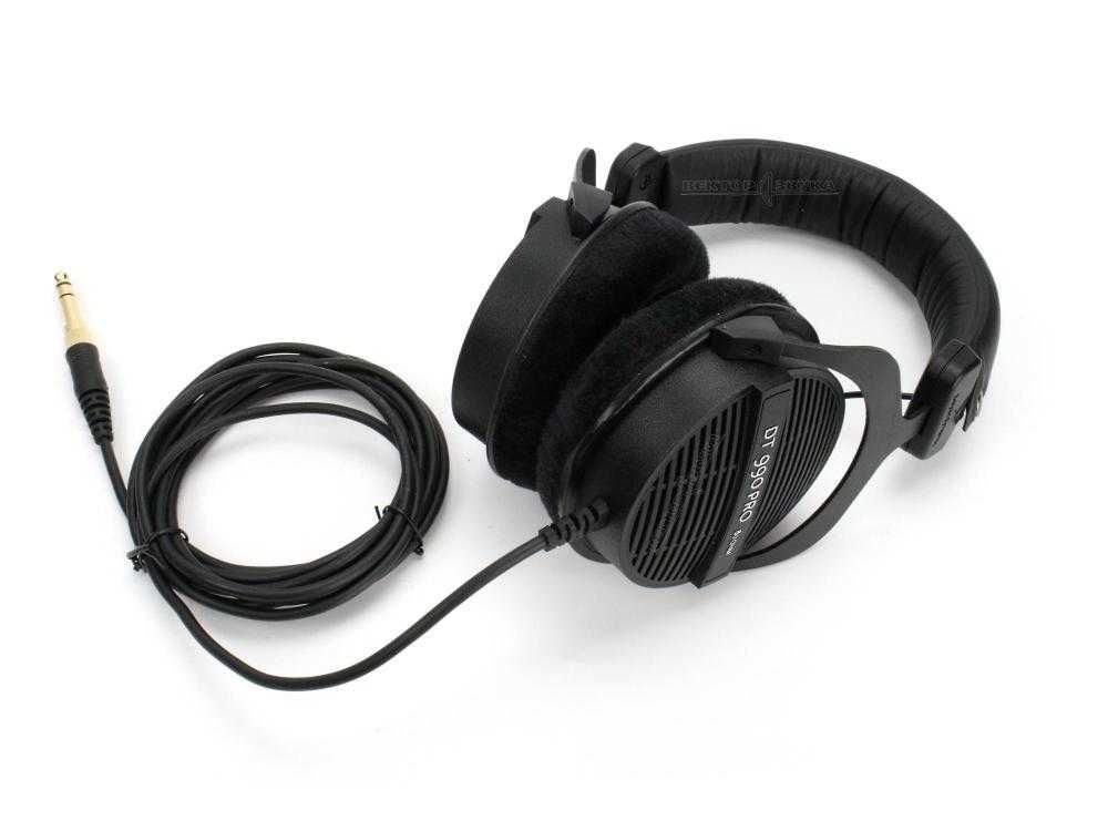 Проводные студийные наушники Beyerdynamic DT 990 PRO /80 и 250ом/