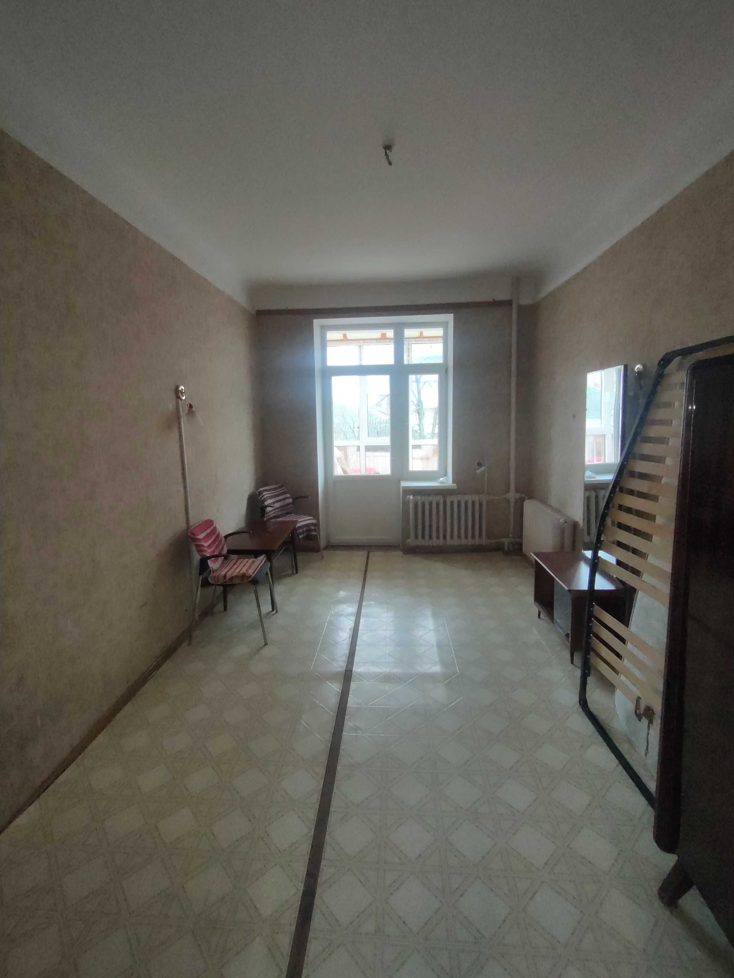 Продам 3-х кімнатну квартиру в центрі міста по вулиці Магістратська