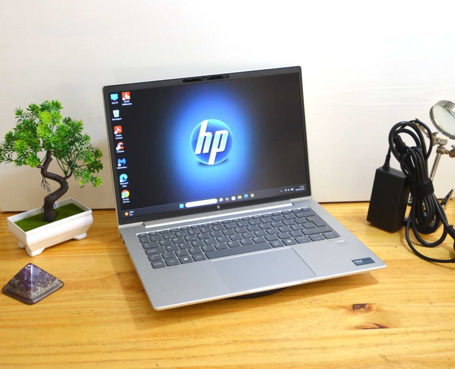 HP IntelCoreUltra7 165H 5.00Ghz - 32GB DDR5- Intel Arc-512GB+Dock Novo