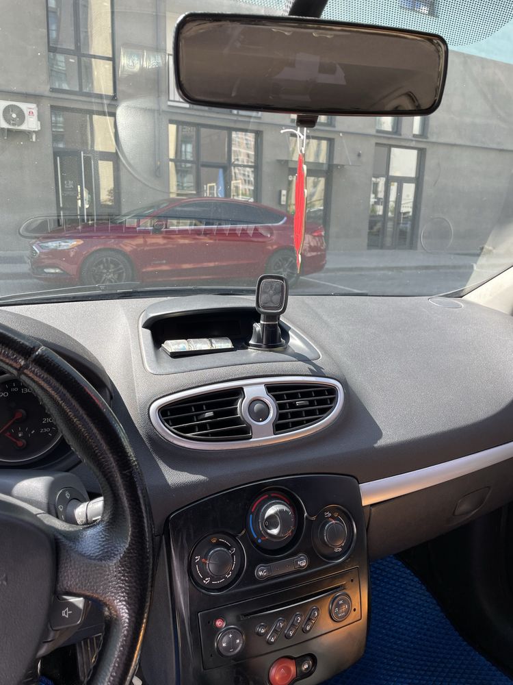 Renault Clio   3