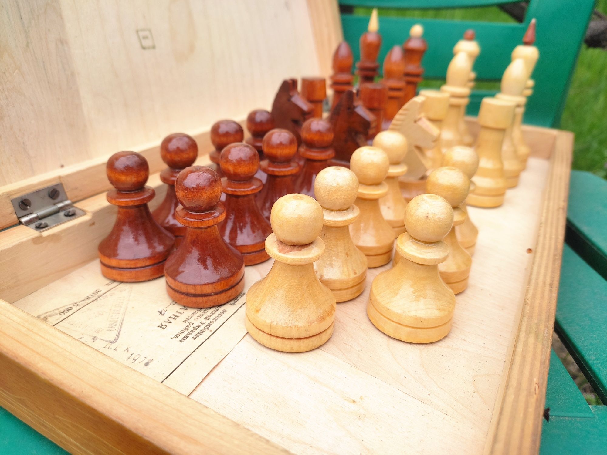 Шахматы деревянные не комплект без доски