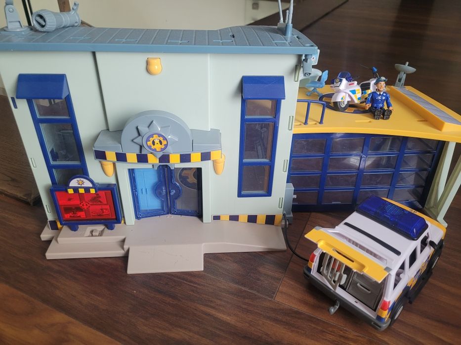 Komisariat policji Strazak Sam