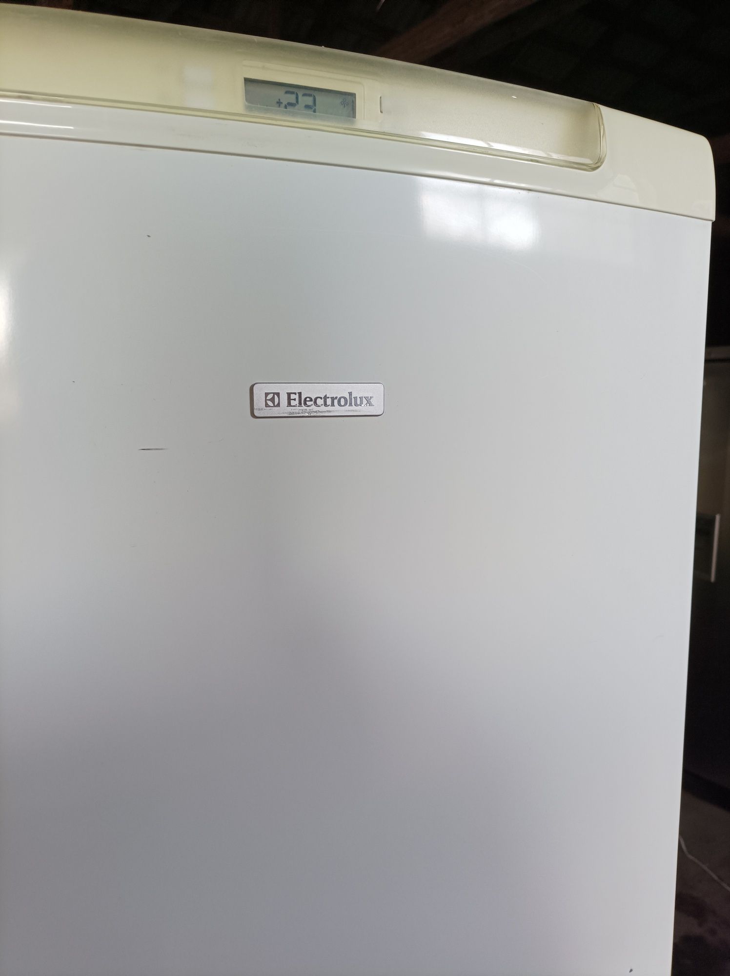Морозильна камера Electrolux NоyFrost