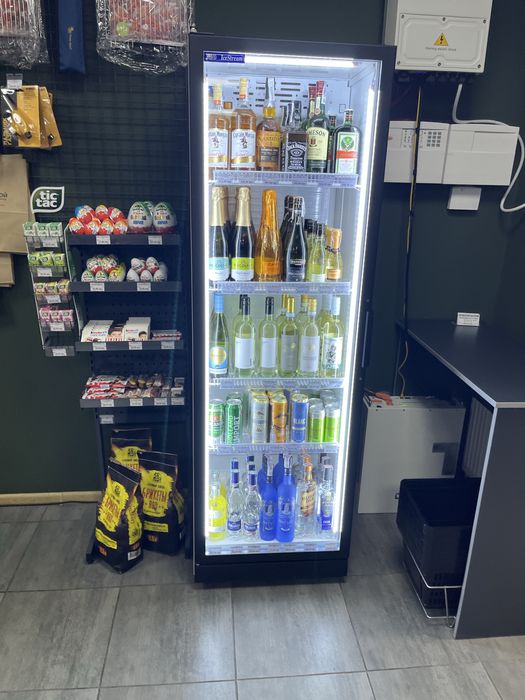 Холодильна шафа UBC S Line 350 л