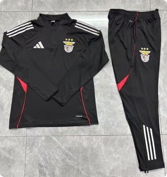 Fato treino Benfica preto