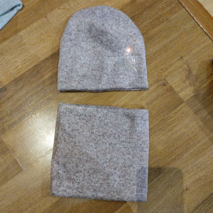 nowy komplet czapka i szalik