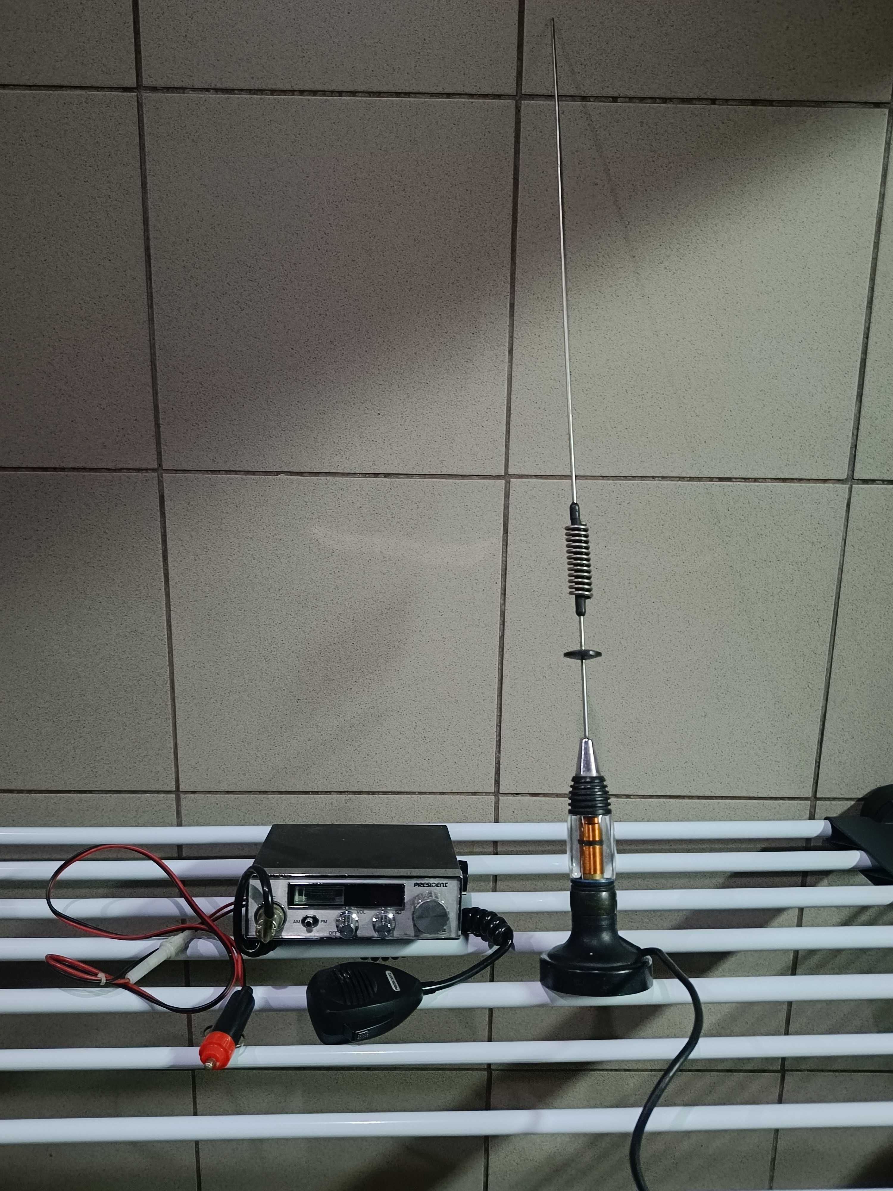 CB Radio President Taylor Classic+ antena President na magnesie.