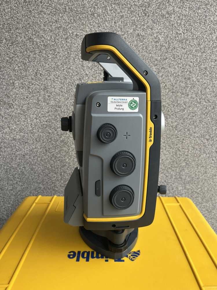 Tachimetr robotyczny Trimble S7 3" Dr Plus VISION