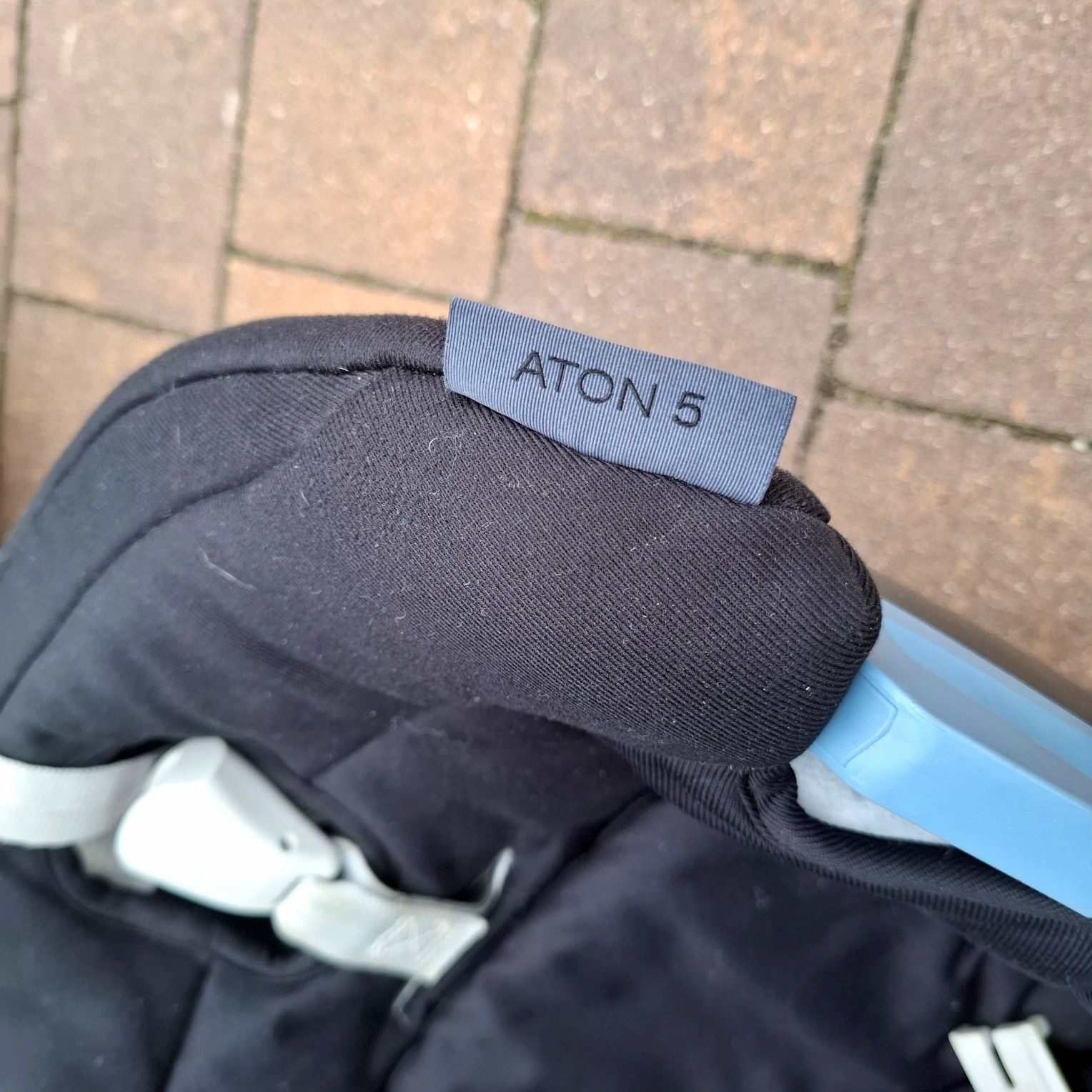 Fotelik samochodowy Cybex Aton 5 z bazą  isofix