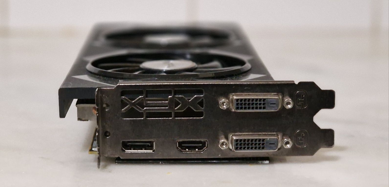 Gráfica XFX R9 390P V4.0