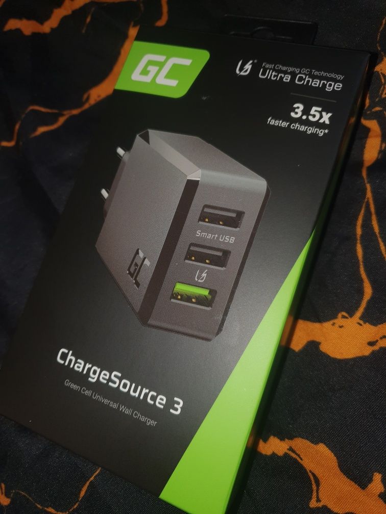 Ładowarka Sieciowa ChargeSource3 - 30W (USB 18W + 2x 12W)