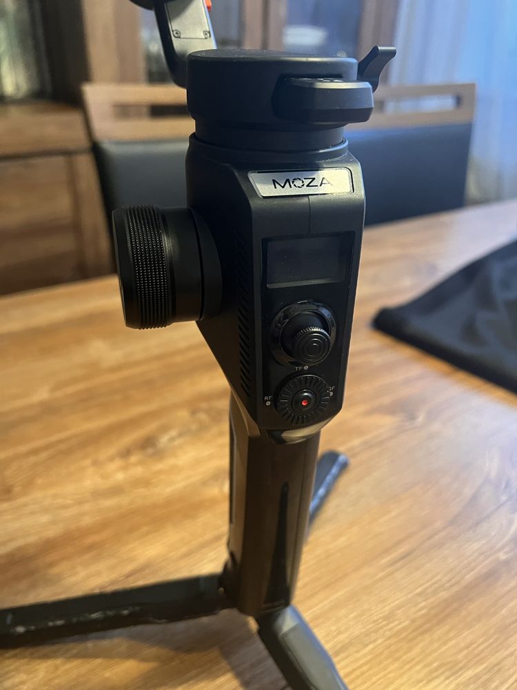 Gimbal Moza Aircross 2