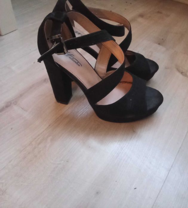 Sandały/szpilki na platformie