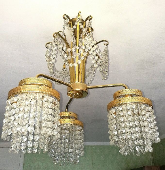 Хрустальная люстра