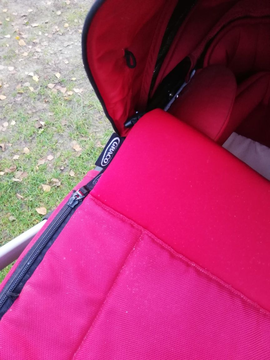 Czerwony wózek dziecięcy 3w1 Graco +adapter do fotelika