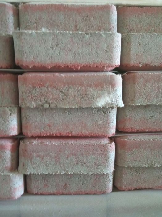 ПРОДАМ  Другий сорт Тротуарна плитка Бордюри дорожі бордюри садові