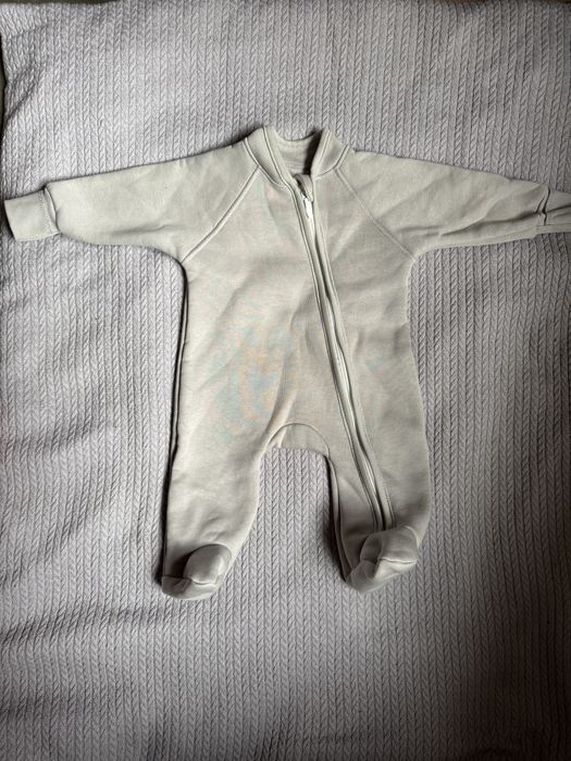 Продам два чоловічка на флісі. 250 грн 1 шт. Один розмір 56, інший 62