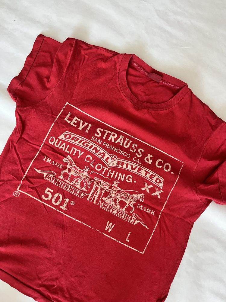 футболка levis