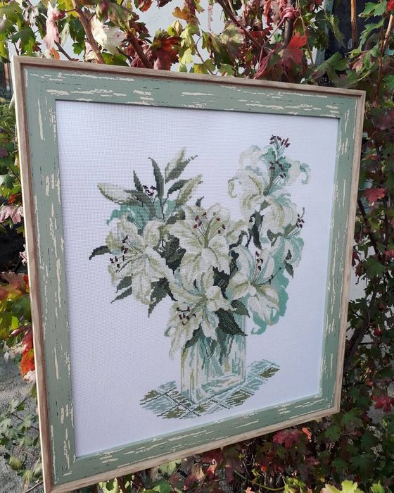 Лилии цветы