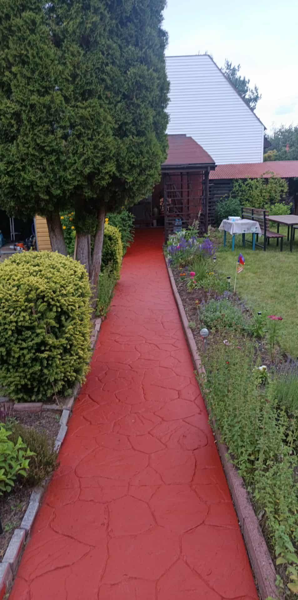 Sprzątanie Działek,Malowanie Płotów i Altanek,Mycie Kostki.