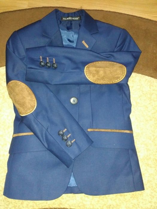 Шкільний костюм 6-8 р,рубашки8-14р