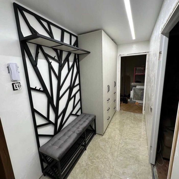 Офісні меблі. Меблі лофт. Меблі для барів.  Прихожа. Диван. Крісло.