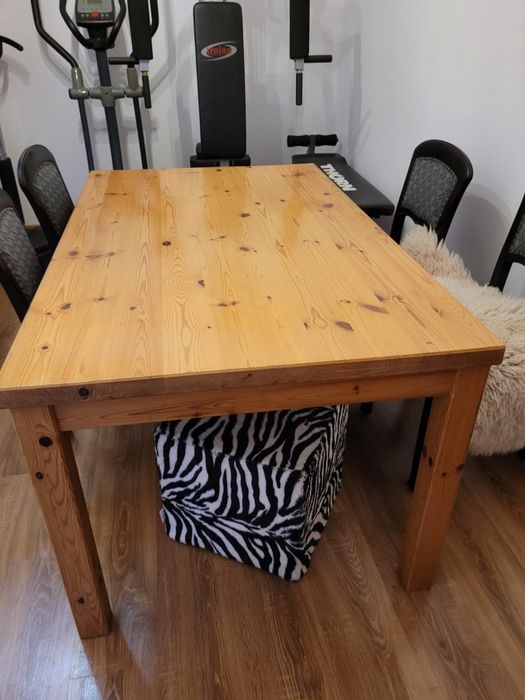Stół drewniany nie rozkładany