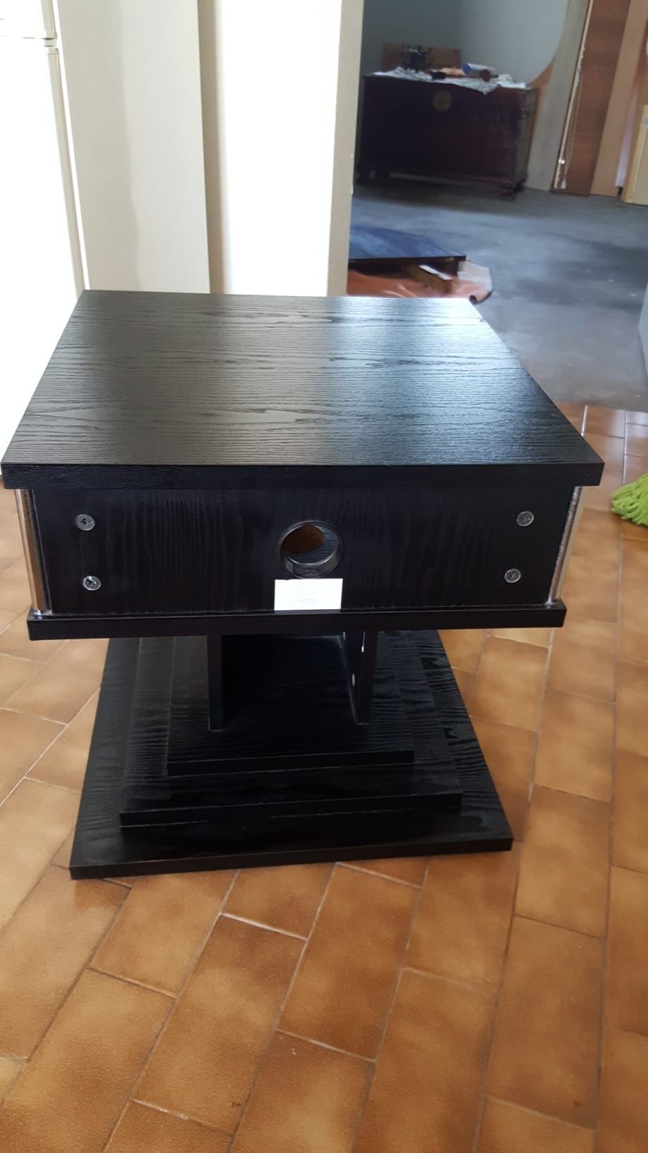 Mesa para tv como nova