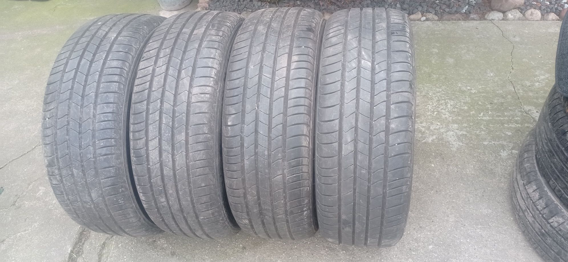 Kumho ecesta 215/55/R18 Opony Letnie