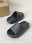 YeezyBoostSlide*Adidas OnyxUnisexTrampki r.44