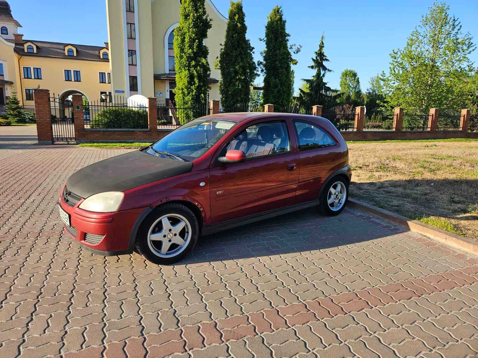 Opel corsa c 2006 економне малолітражне авто.