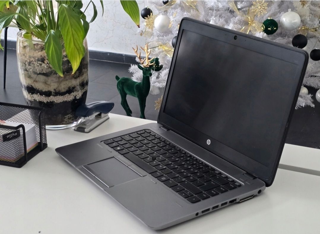 Laptop HP EliteBook 745 Procesor 4 Rdzenie 16GB RAM DyskSSD Windows 10