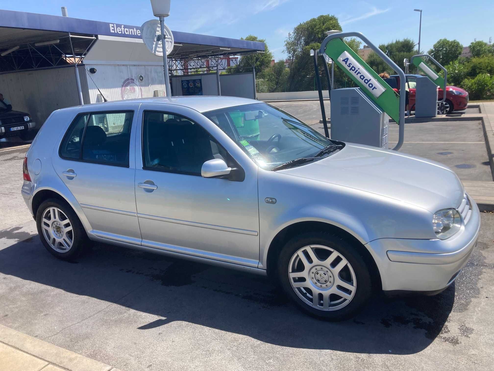 VW Golf IV 1.4 Gasolina + GPL | 2002 | Económico e Bem Estimado